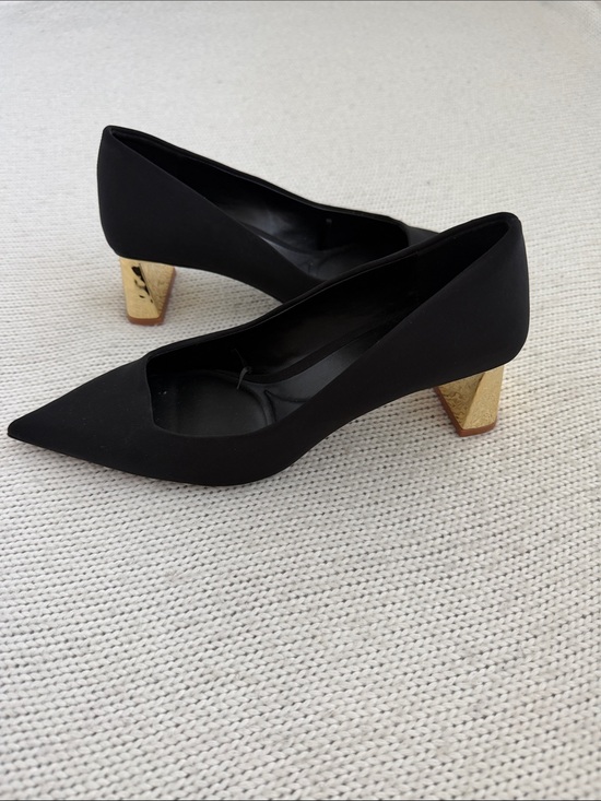 Zara Shoes - Zara Pointed Toe Heels with Gold Metallic Details Size 36|6